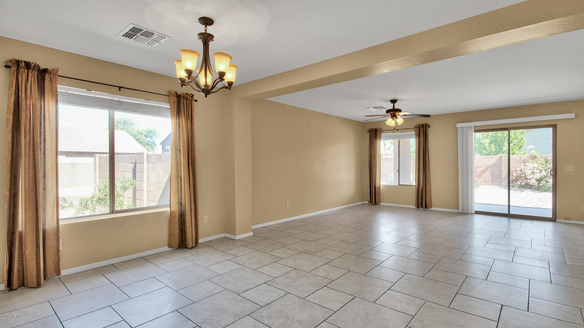 2926 West Maldonado Road Phoenix, AZ 85041 - Photo 13 of 35 16