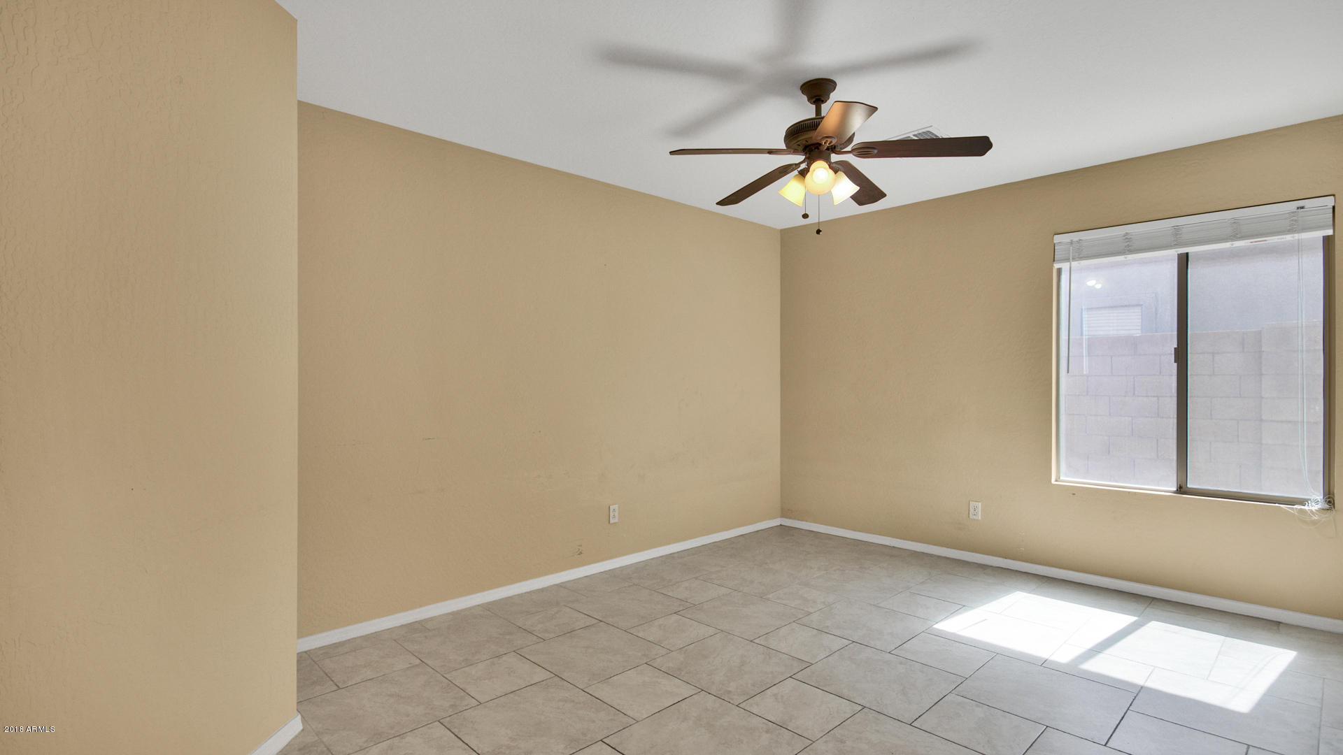 2926 West Maldonado Road Phoenix, AZ 85041 - Photo 20 of 35 23