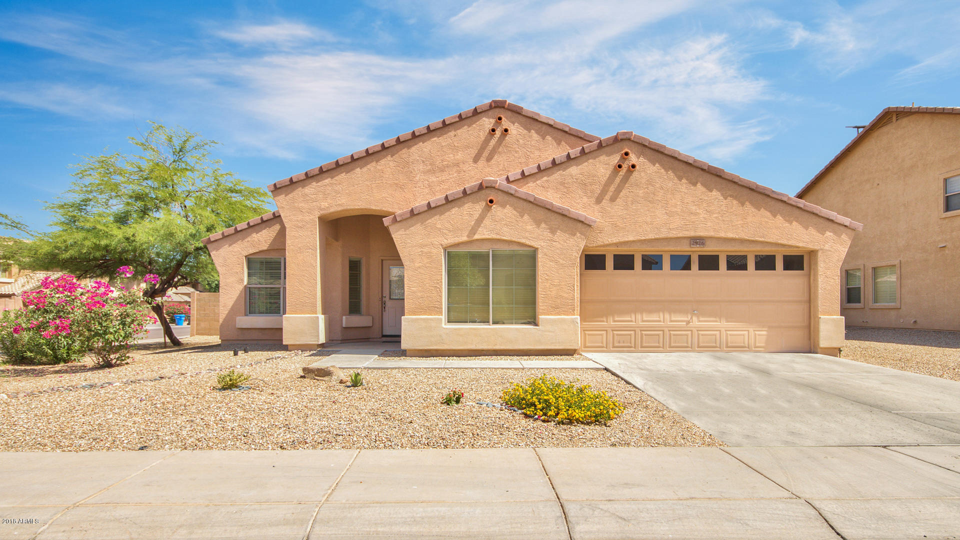 2926 West Maldonado Road Phoenix, AZ 85041 - Photo 2 of 35 03