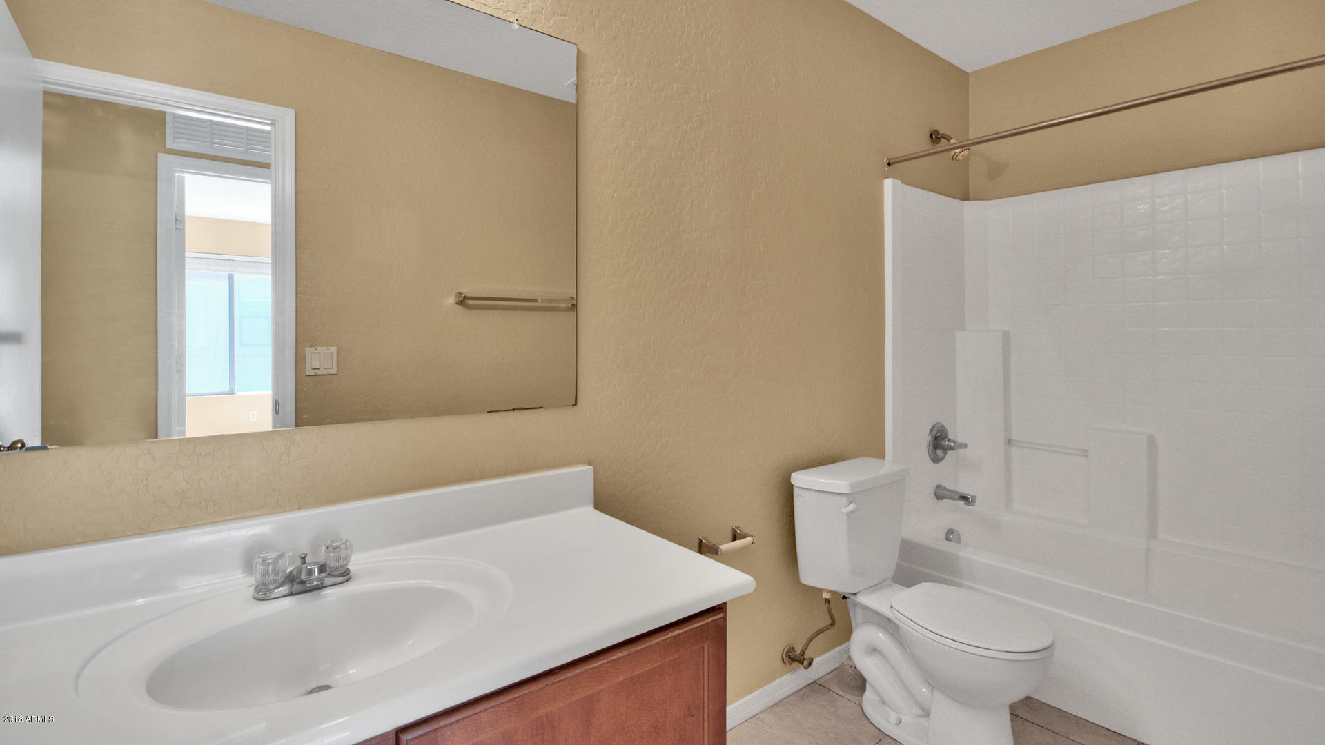 2926 West Maldonado Road Phoenix, AZ 85041 - Photo 21 of 35 24