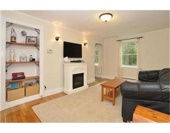 105 Lincoln Road Walpole, MA 02081 - Photo 8 of 21 Gallery Image 8