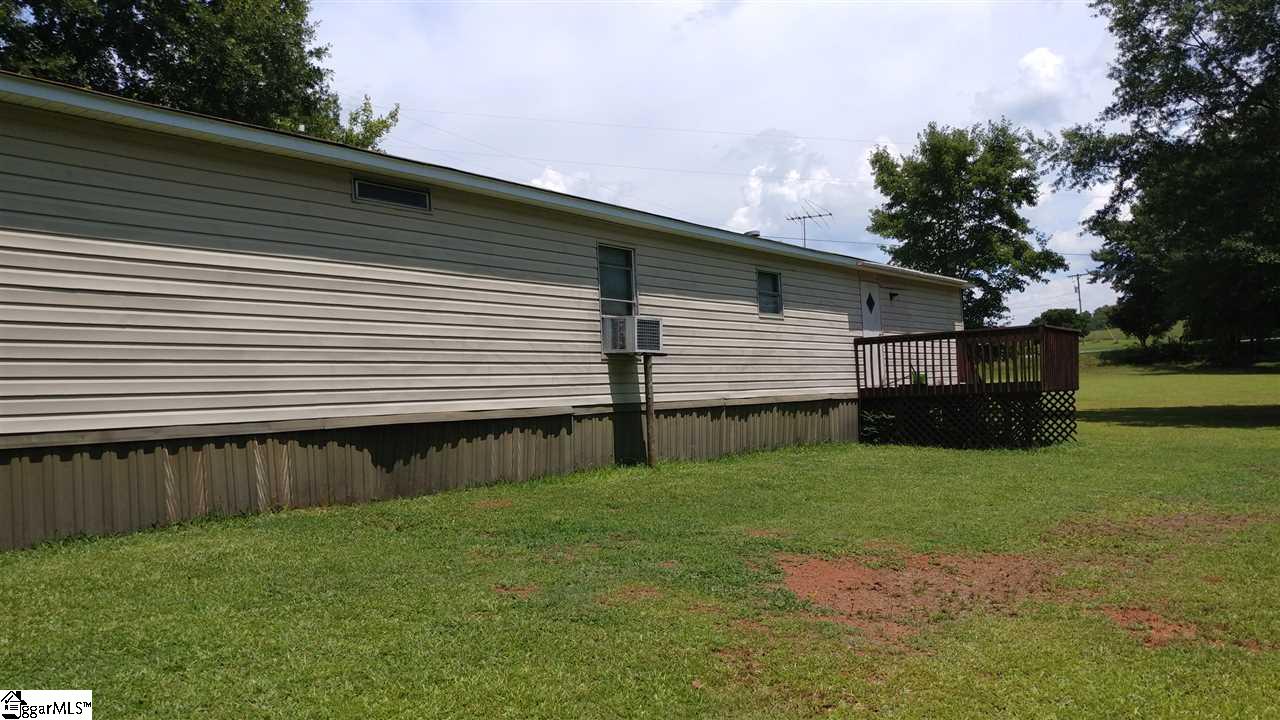 256 Hendricks Road Pickens, SC 29671 - Photo 4 of 13