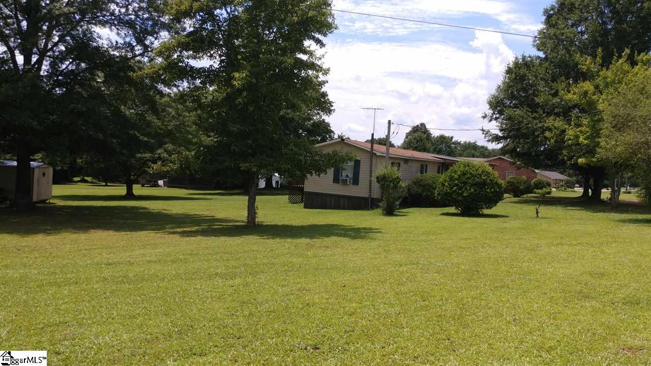 256 Hendricks Road Pickens, SC 29671 - Photo 6 of 13