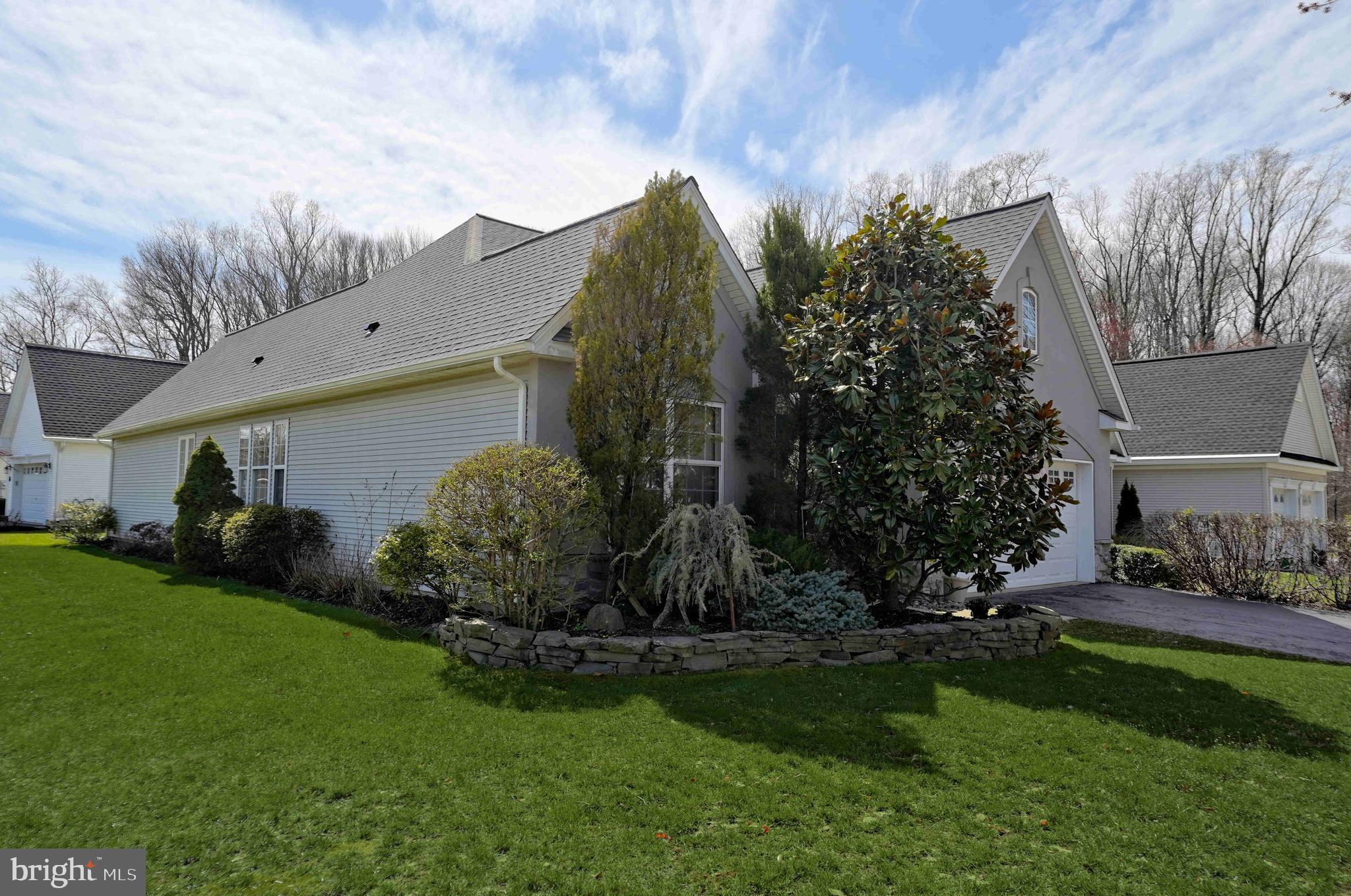 121 Monte Carlo Drive Hamilton, NJ 08691 - Photo 2 of 43 Gallery Image 2