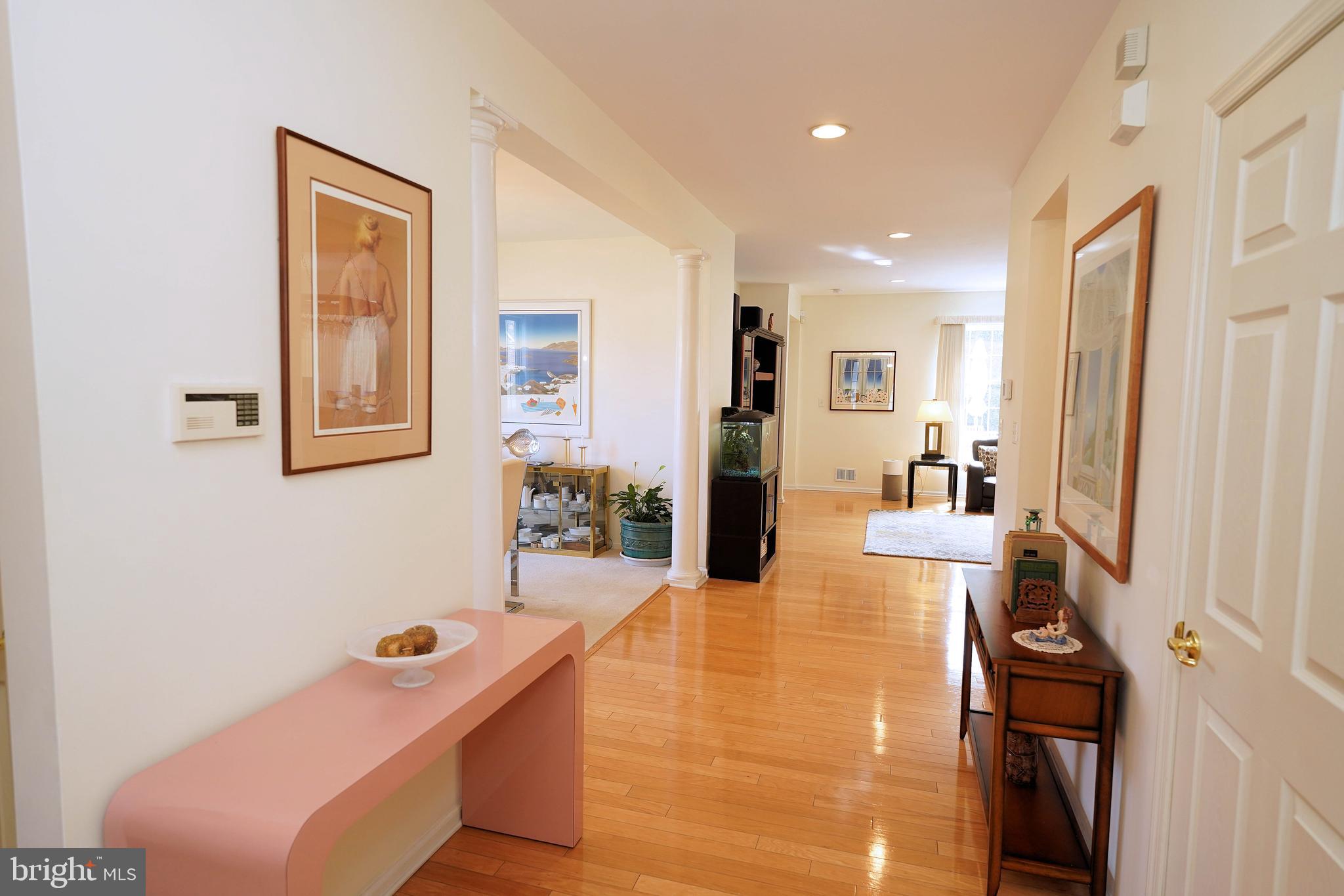 121 Monte Carlo Drive Hamilton, NJ 08691 - Photo 3 of 43 Gallery Image 3