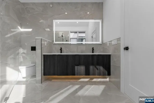 $1,899,999 | 2189 Jones Road, Fort Lee, NJ 07024