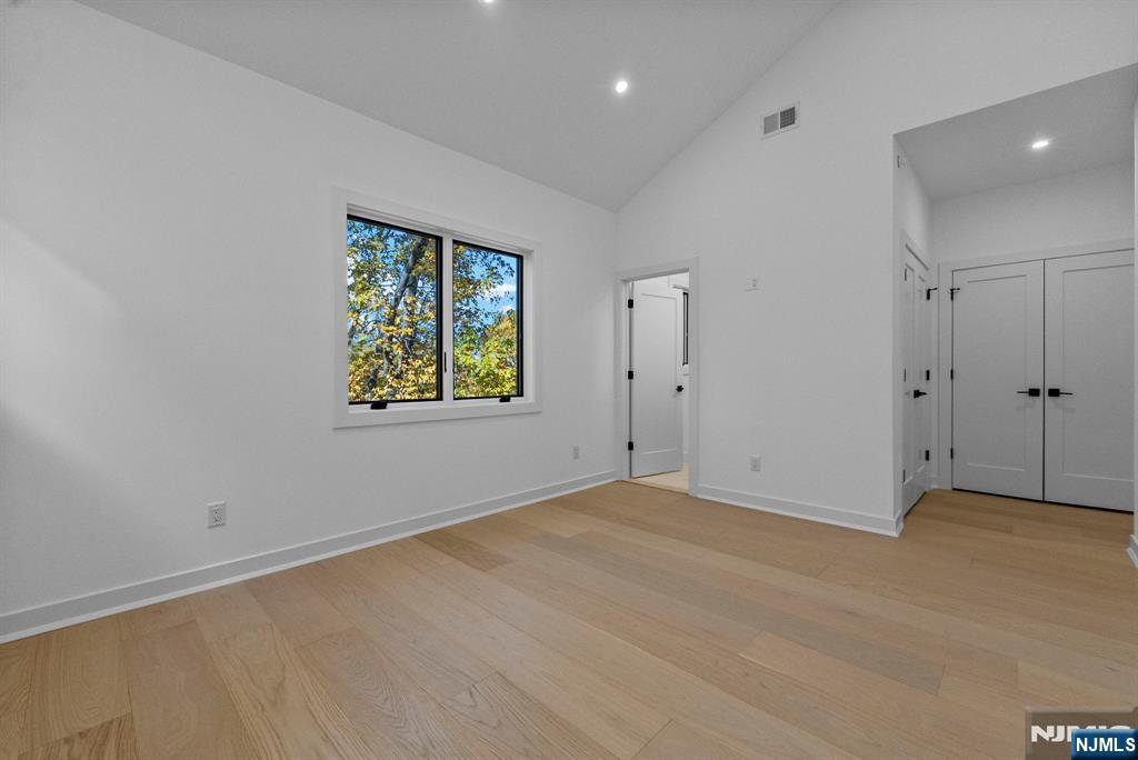 2189 Jones Road Fort Lee, NJ 07024 - Photo 17 of 25