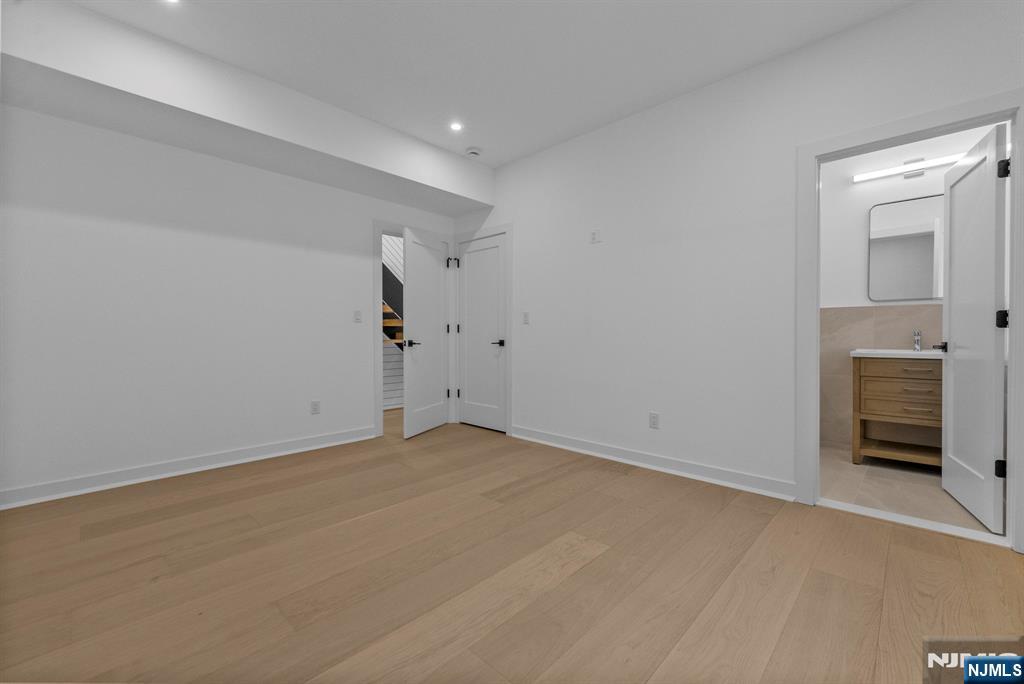 2189 Jones Road Fort Lee, NJ 07024 - Photo 18 of 25