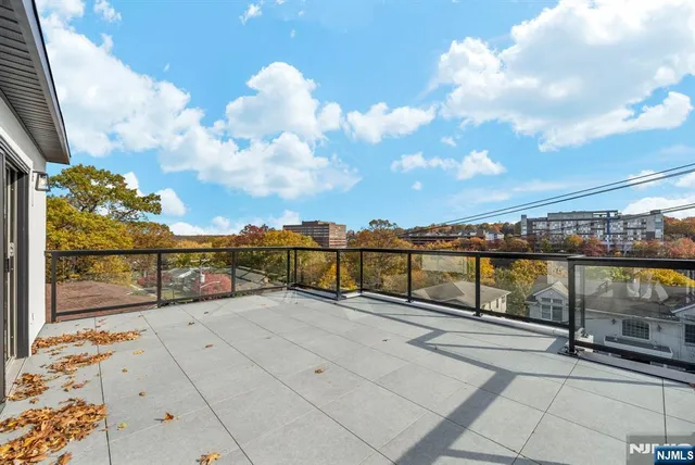 $1,899,999 | 2189 Jones Road, Fort Lee, NJ 07024