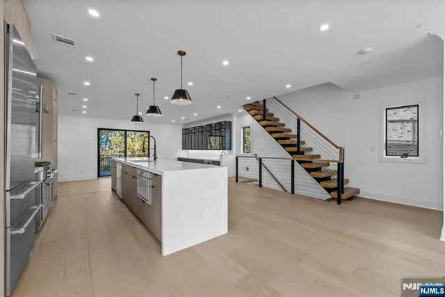 $1,899,999 | 2189 Jones Road, Fort Lee, NJ 07024