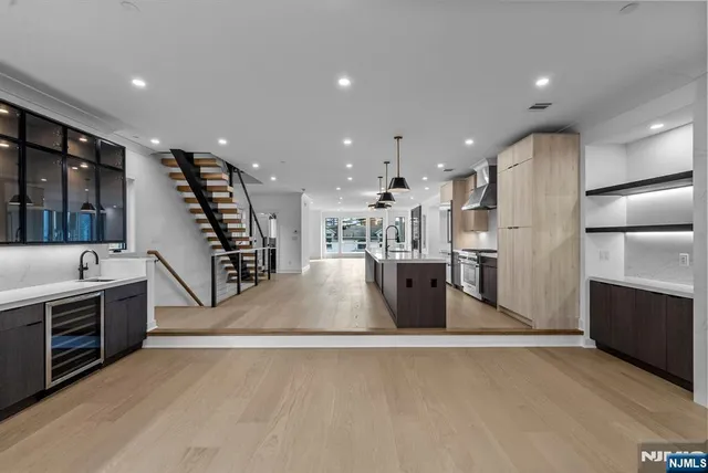 $1,899,999 | 2189 Jones Road, Fort Lee, NJ 07024