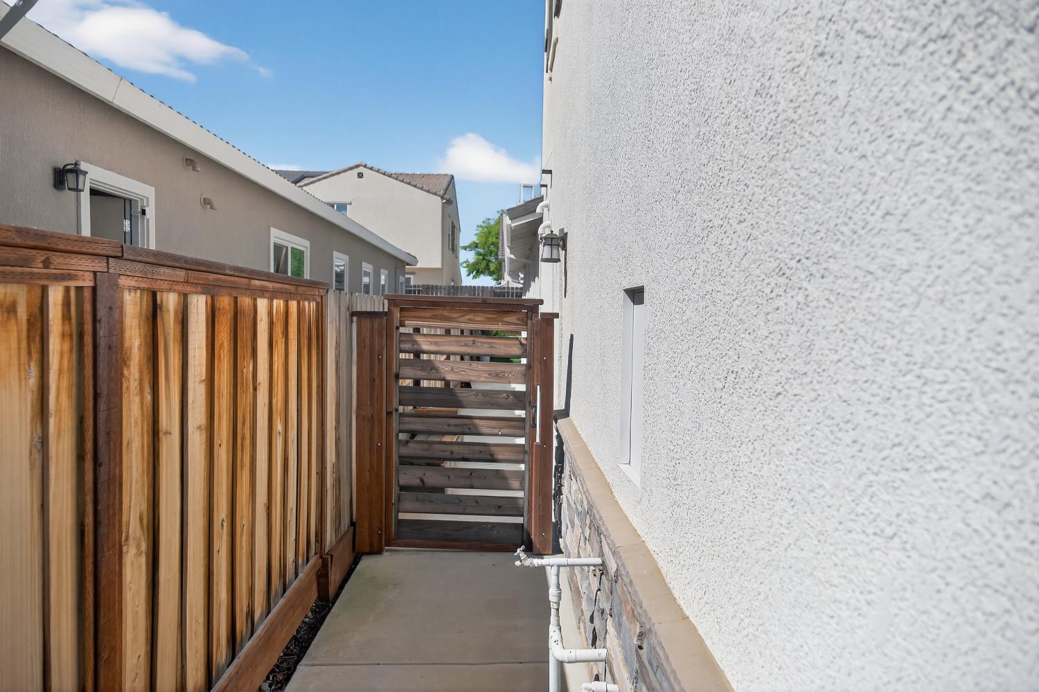 183 Michael Cox Lane Tracy, CA 95377 - Photo 31 of 35 a view of a hallway with stairs