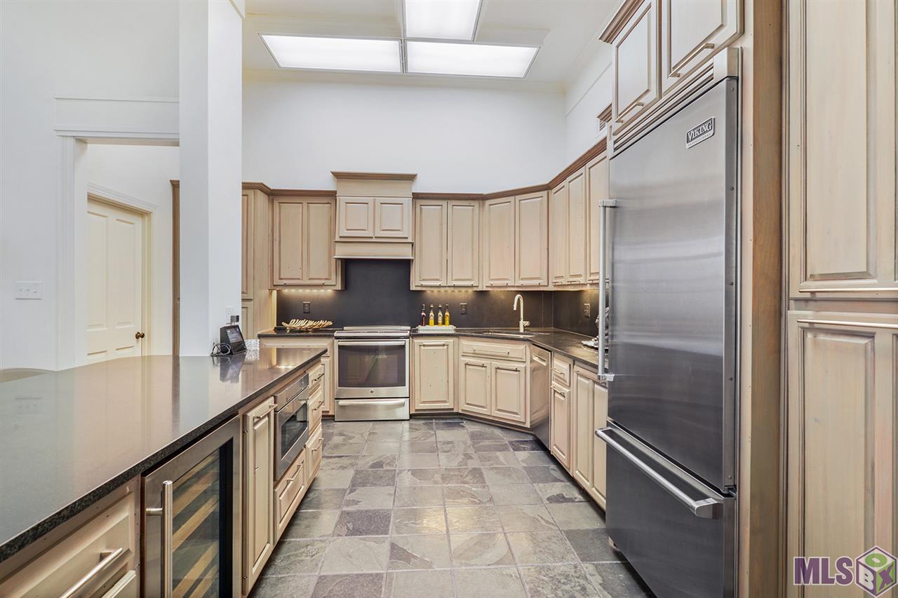 16 Jamestowne Court, Unit A Baton Rouge, LA 70809 - Photo 8 of 19 Gallery Image 8