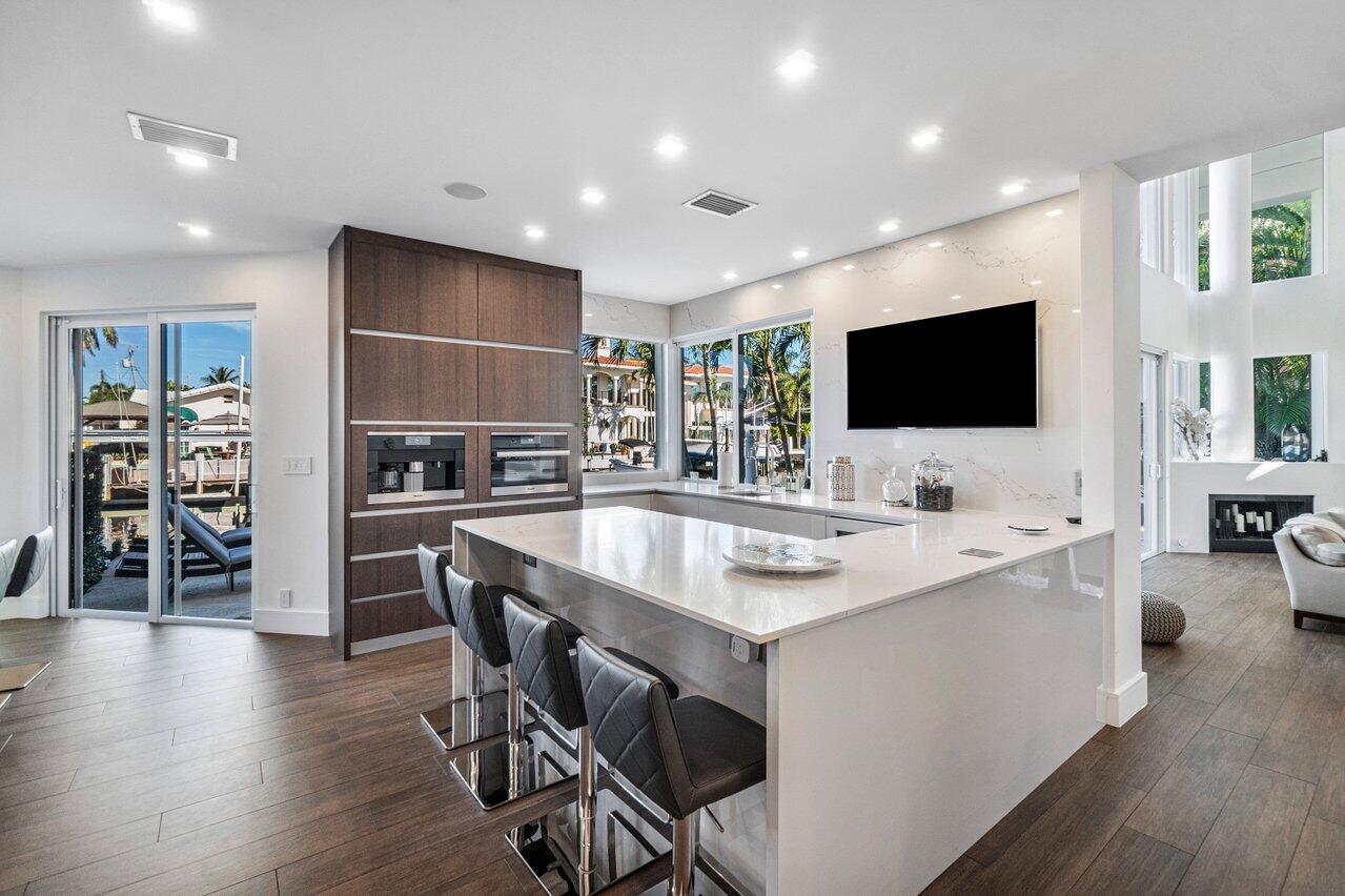 855 Coventry Street Boca Raton, FL 33487 - Photo 9 of 39 012-855CoventryStreet-BocaRaton-FL-33487