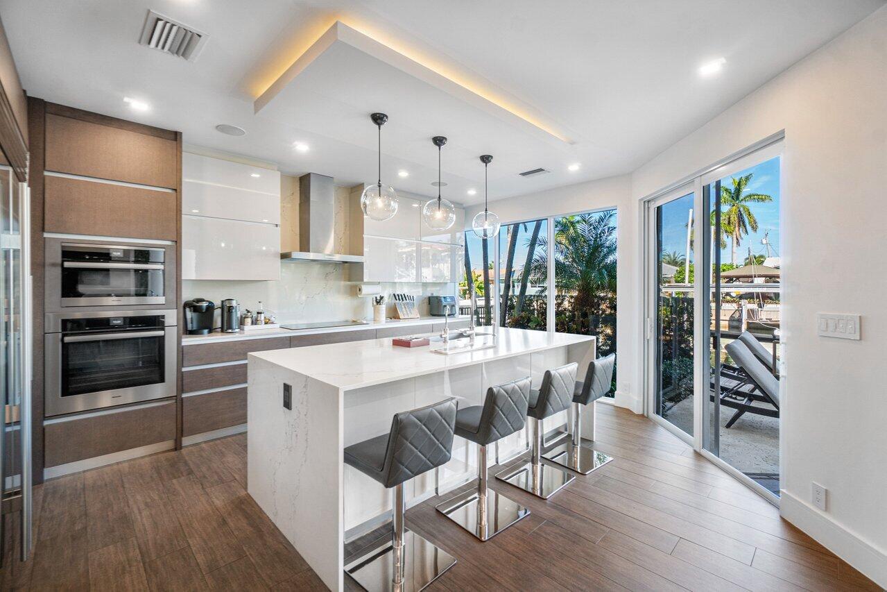 855 Coventry Street Boca Raton, FL 33487 - Photo 10 of 39 013-855CoventryStreet-BocaRaton-FL-33487