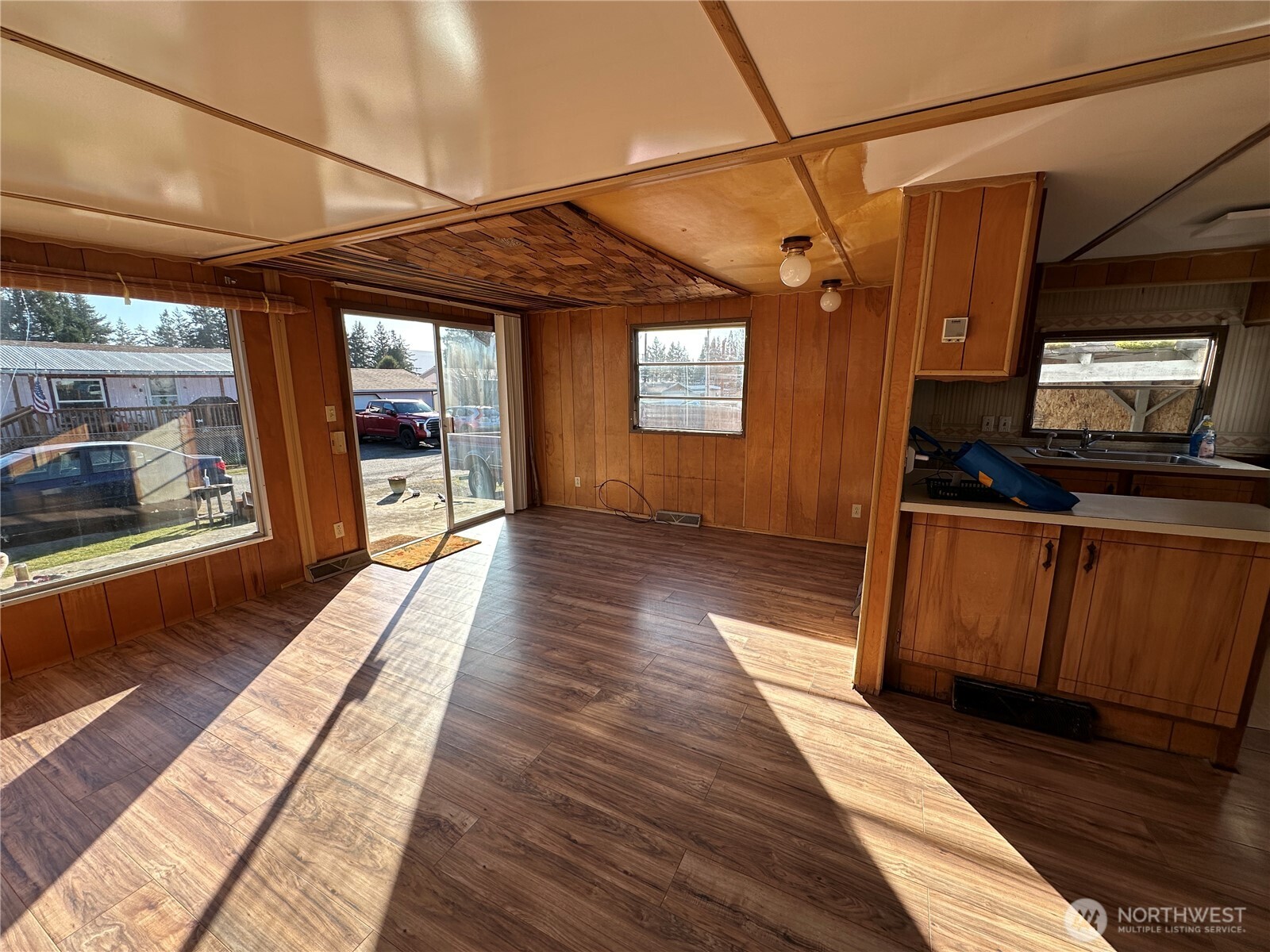 196 Jacobson Road, Unit 57 Cathlamet, WA 98612 - Photo 3 of 22 Gallery Image 3
