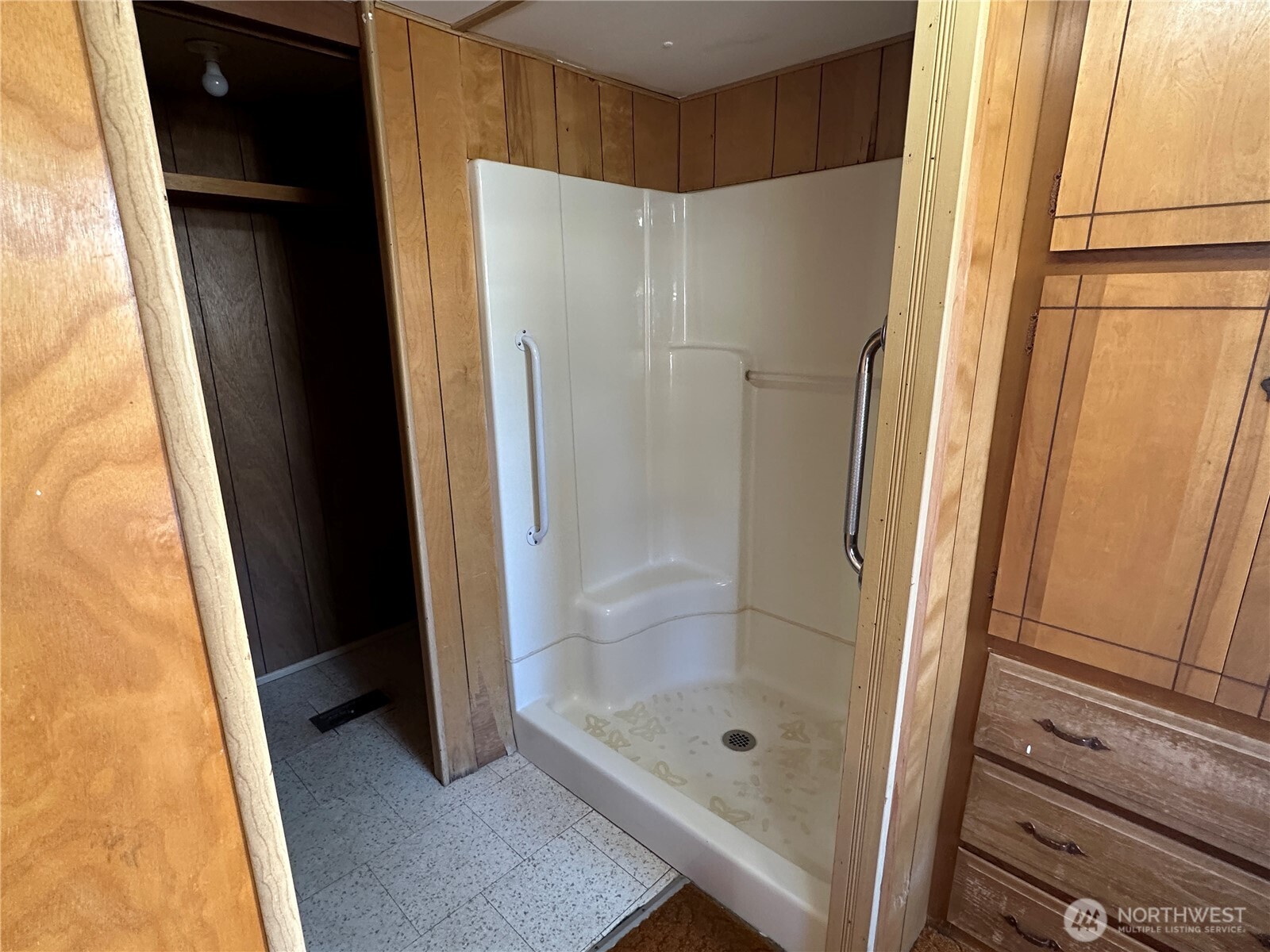 196 Jacobson Road, Unit 57 Cathlamet, WA 98612 - Photo 9 of 22 Gallery Image 9
