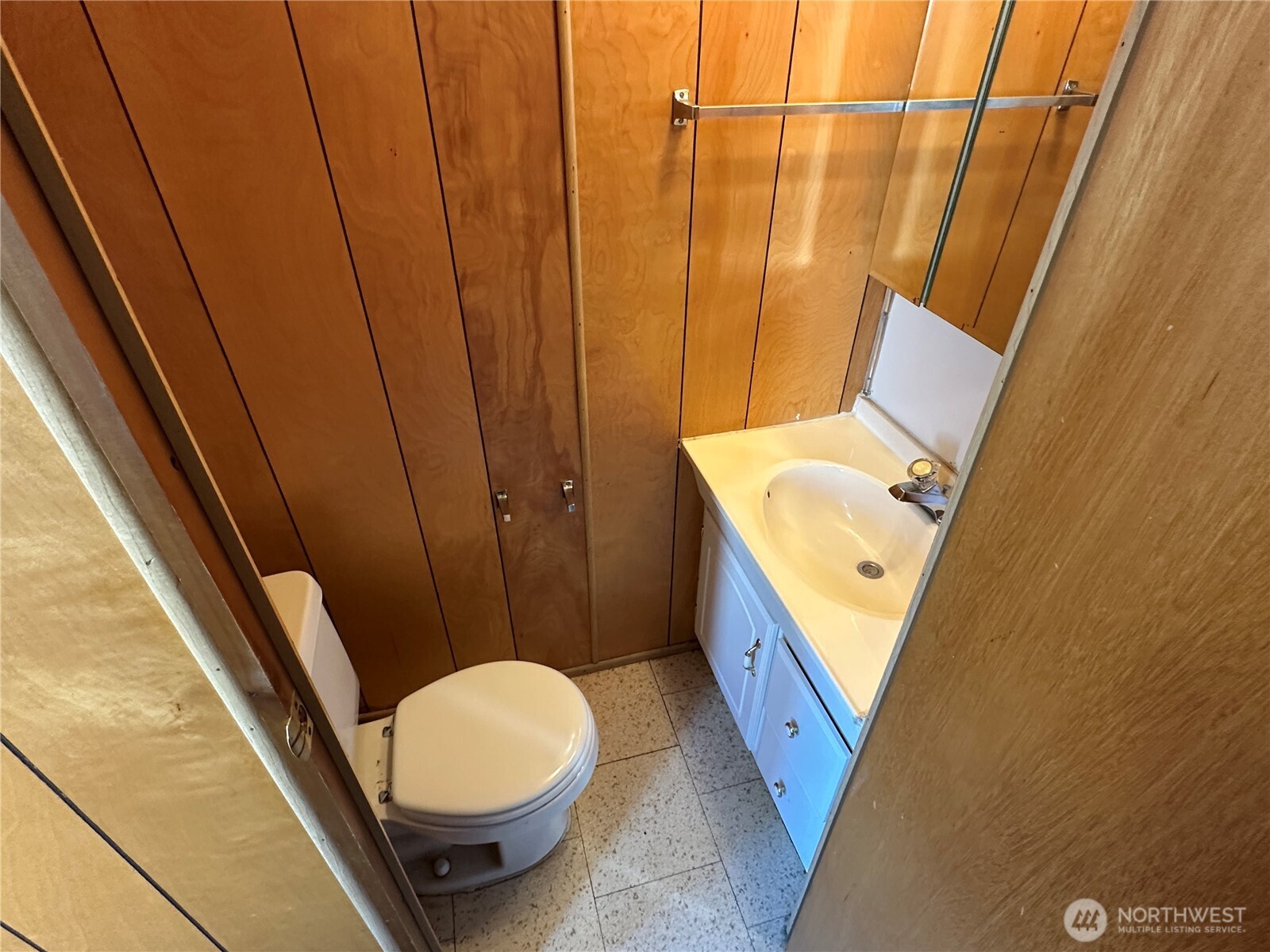 196 Jacobson Road, Unit 57 Cathlamet, WA 98612 - Photo 10 of 22 Gallery Image 10