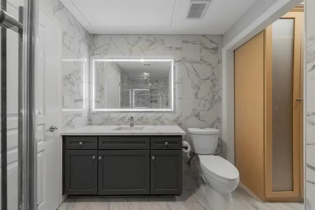 $216,900 | 330 East Las Colinas Boulevard, Unit 164, Irving, TX 75039