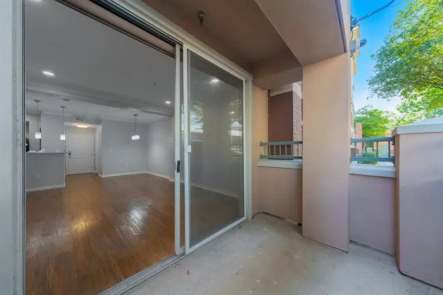 $216,900 | 330 East Las Colinas Boulevard, Unit 164, Irving, TX 75039