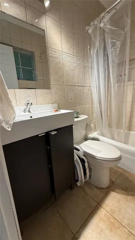 $775,000 | 21140 Northeast 26th Avenue, Miami, FL 33180