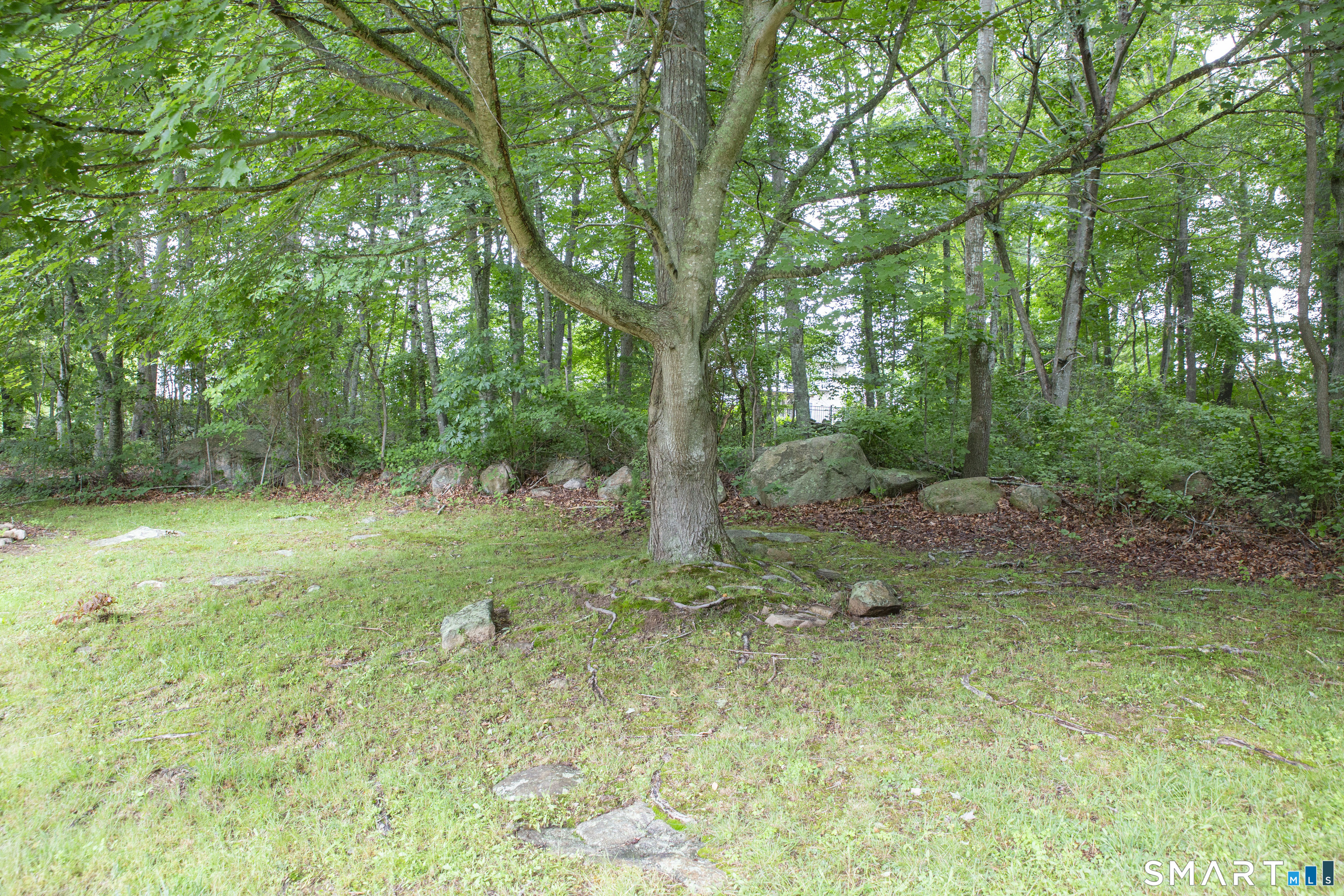 35 Pheasant Run Road Stonington, CT 06378 - Photo 5 of 36