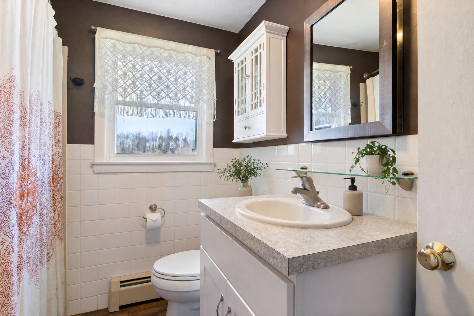 174 McKenney Road Saco, ME 04072 - Photo 15 of 29 guest bath