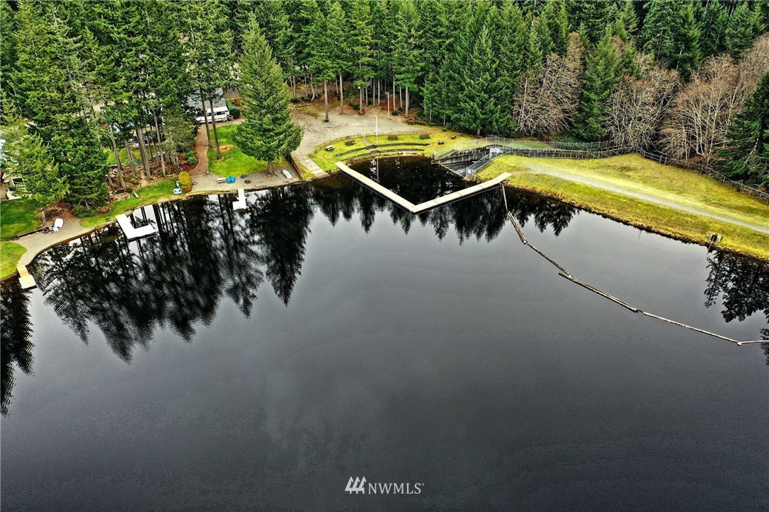 111 East Sleaford Road Shelton, WA 98584 - Photo 32 of 32 a view of a swimming pool with a yard