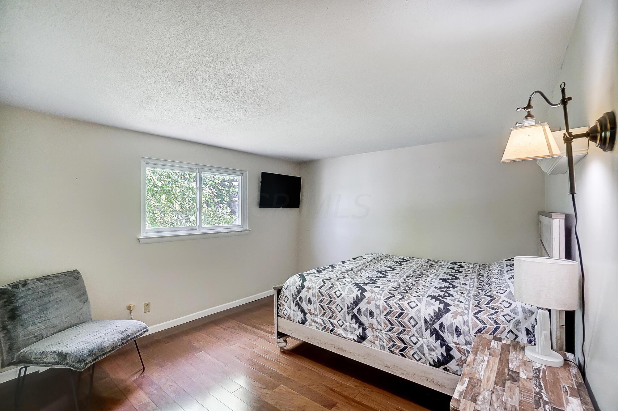 3394 Hoover Road Grove City, OH 43123 - Photo 10 of 28 Bedroom 1