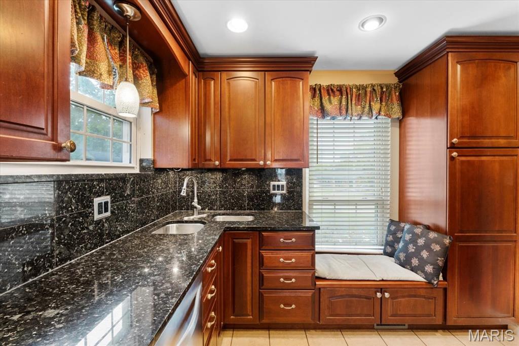 953 Chartrand Drive Ballwin, MO 63011 - Photo 15 of 47