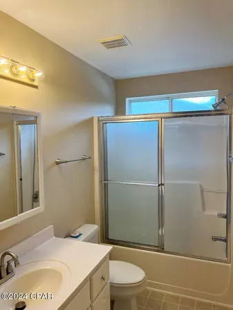 $1,800 | 1553 Mulberry Avenue, Unit A, Panama City, FL 32405