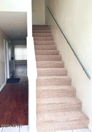 $1,800 | 1553 Mulberry Avenue, Unit A, Panama City, FL 32405