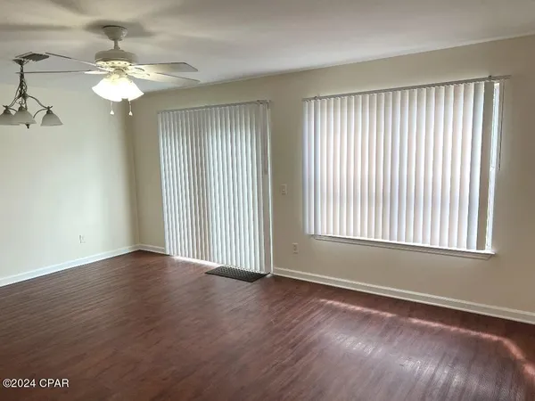 $1,800 | 1553 Mulberry Avenue, Unit A, Panama City, FL 32405