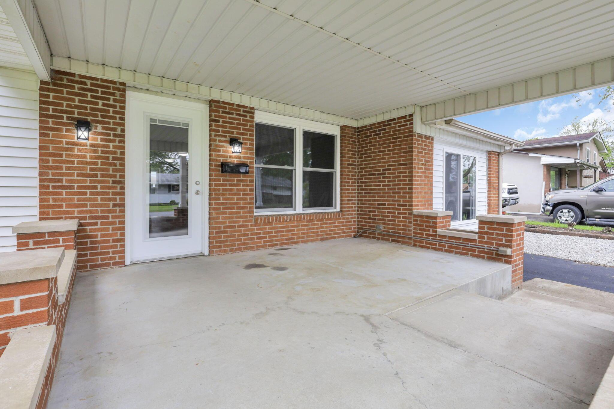 473 Smith Road Columbus, OH 43228 - Photo 13 of 45 10-web-or-mls-IMG_0828