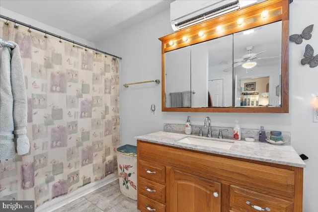 a view of walk in closet