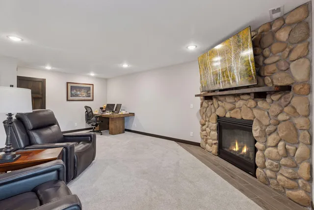 $609,900 | 203 Vista Circle, River Falls, WI 54022