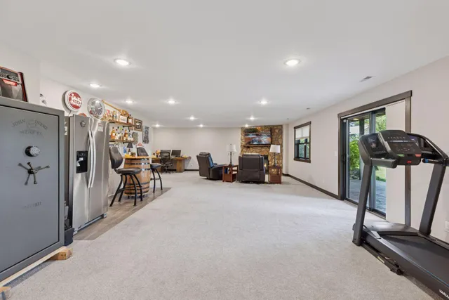 $609,900 | 203 Vista Circle, River Falls, WI 54022