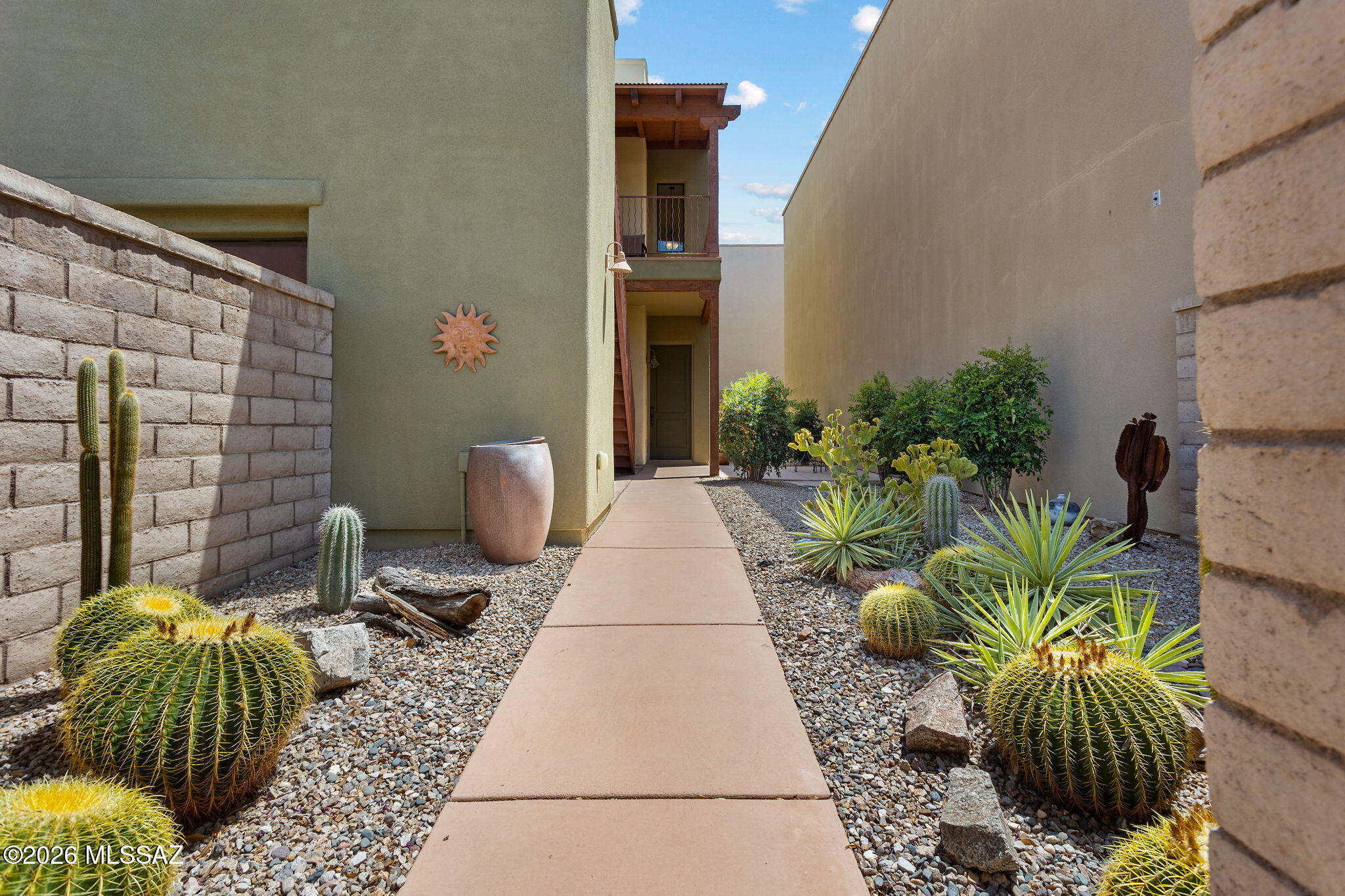 470 East Cedarvale Road Tucson, AZ 85704 - Photo 3 of 35