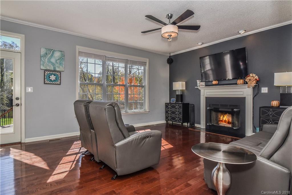 464 English Oak Road Fletcher, NC 28732 - Photo 8 of 33