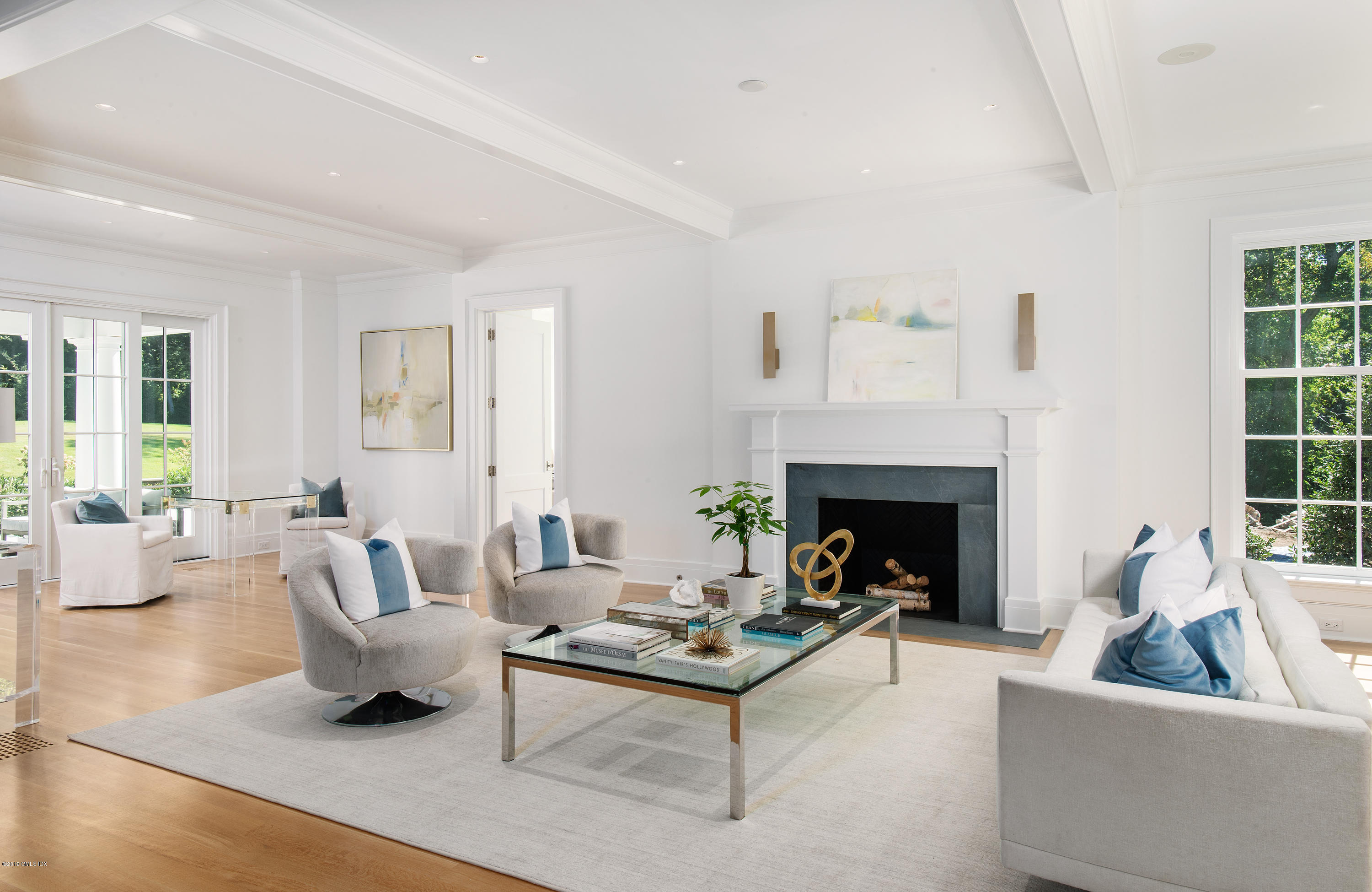 49 Midwood Road Greenwich, CT 06830 - Photo 13 of 31 Living Room