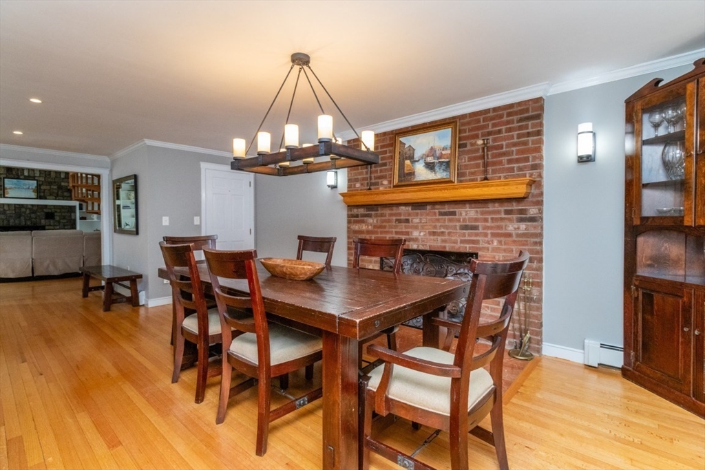 745 Washington Street Walpole, MA 02081 - Photo 12 of 42