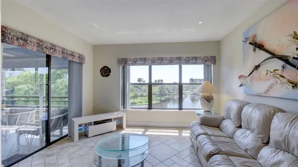 $195,000 | 2311 South Cypress Bend Drive, Unit 419A, Pompano Beach, FL 33069