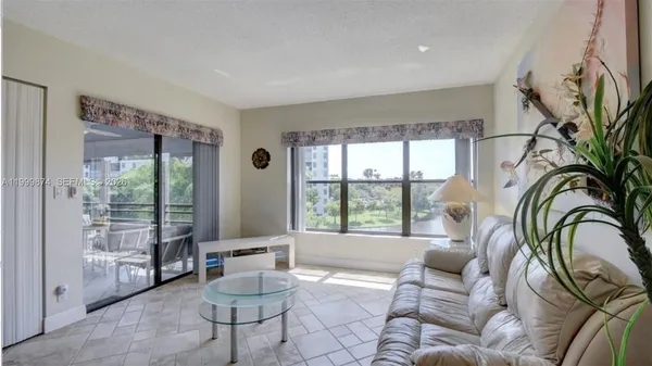 $195,000 | 2311 South Cypress Bend Drive, Unit 419A, Pompano Beach, FL 33069