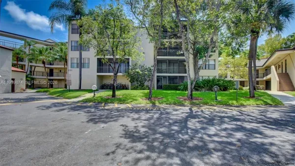 $195,000 | 2311 South Cypress Bend Drive, Unit 419A, Pompano Beach, FL 33069