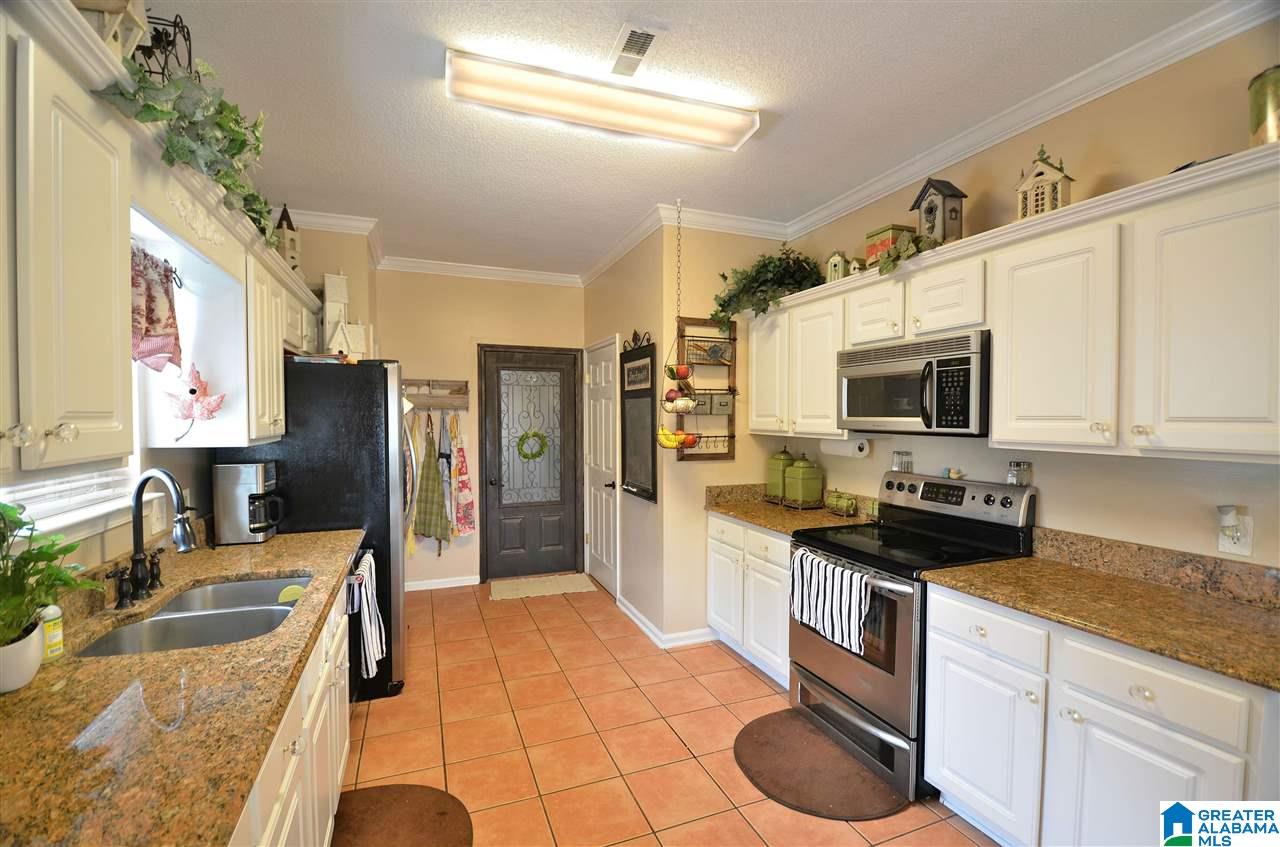 104 Hannah Circle Calera, AL 35040 - Photo 11 of 29