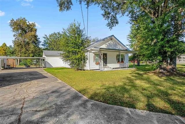 $145,000 | 204 Gordon Street, Dequincy, LA 70633
