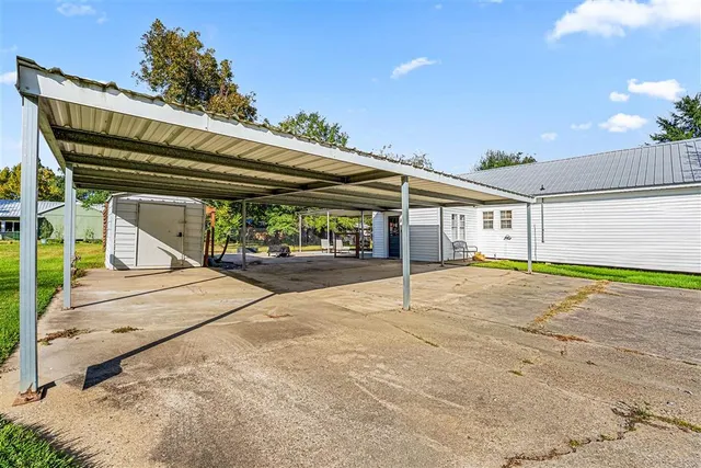 $145,000 | 204 Gordon Street, Dequincy, LA 70633