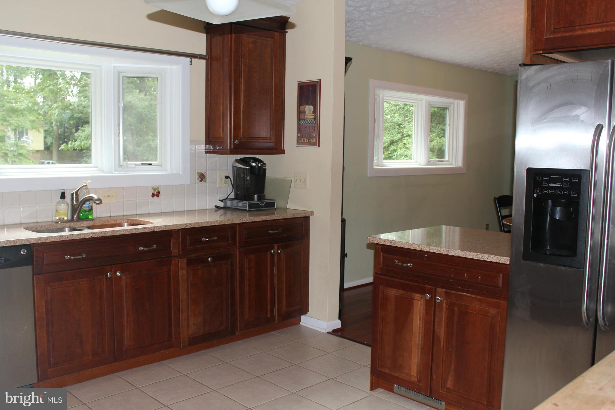622 Rolling Dale Road Annapolis, MD 21401 - Photo 4 of 13 Kitchen