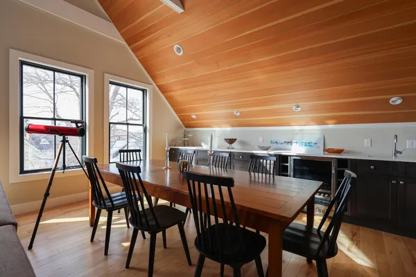 $1,100,000 | 46 Atlantic Avenue, Vinalhaven, ME 04863