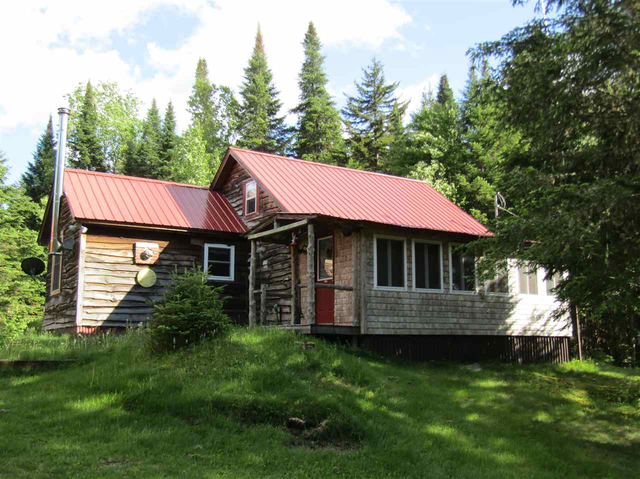 22 Raspberry Lane Pittsburg, NH 03592 - Photo 1 of 30 Gallery Image 1